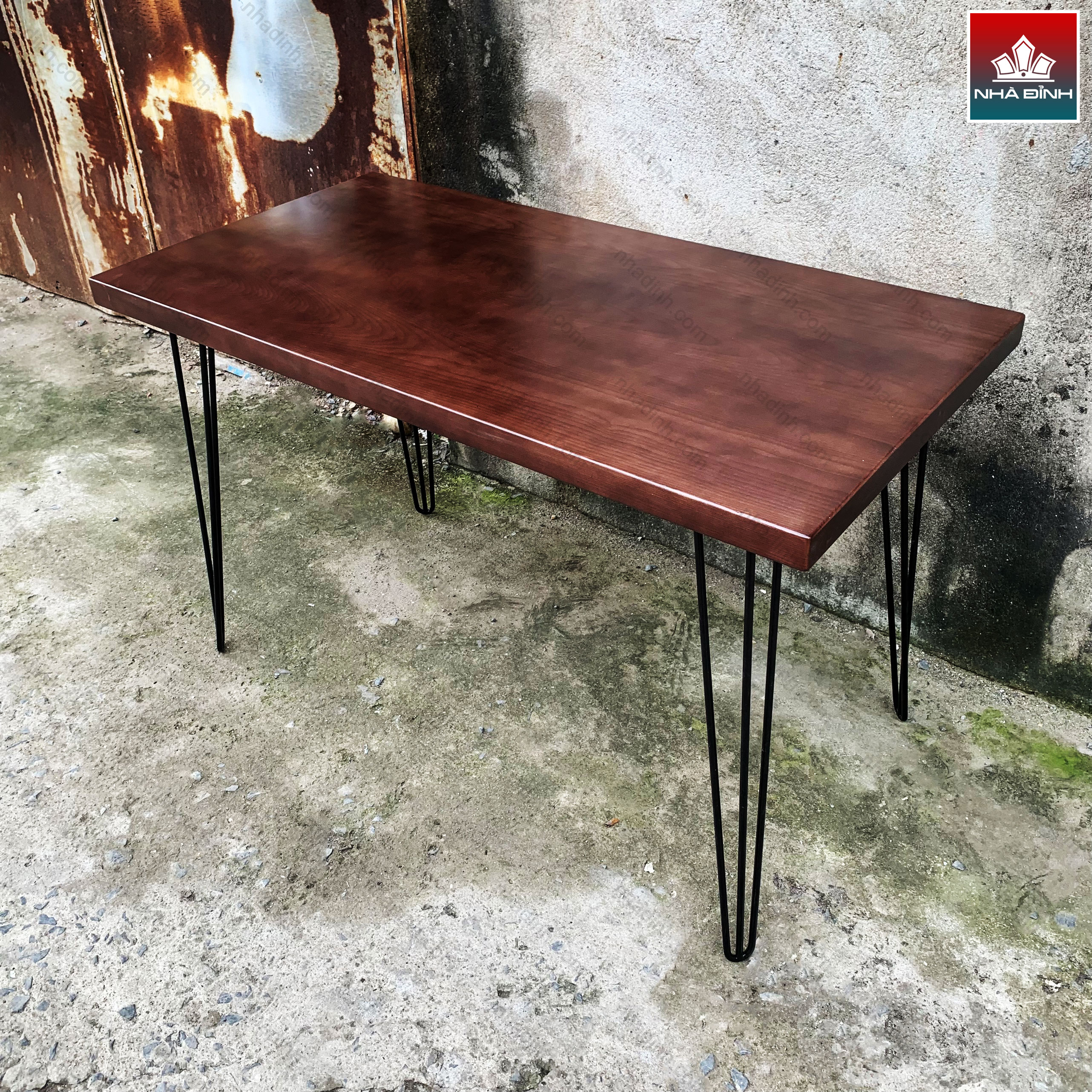 Bàn Làm Việc Gỗ Tần Bì  Sơn Đậm Dài 120 Rộng 60 Cao 75