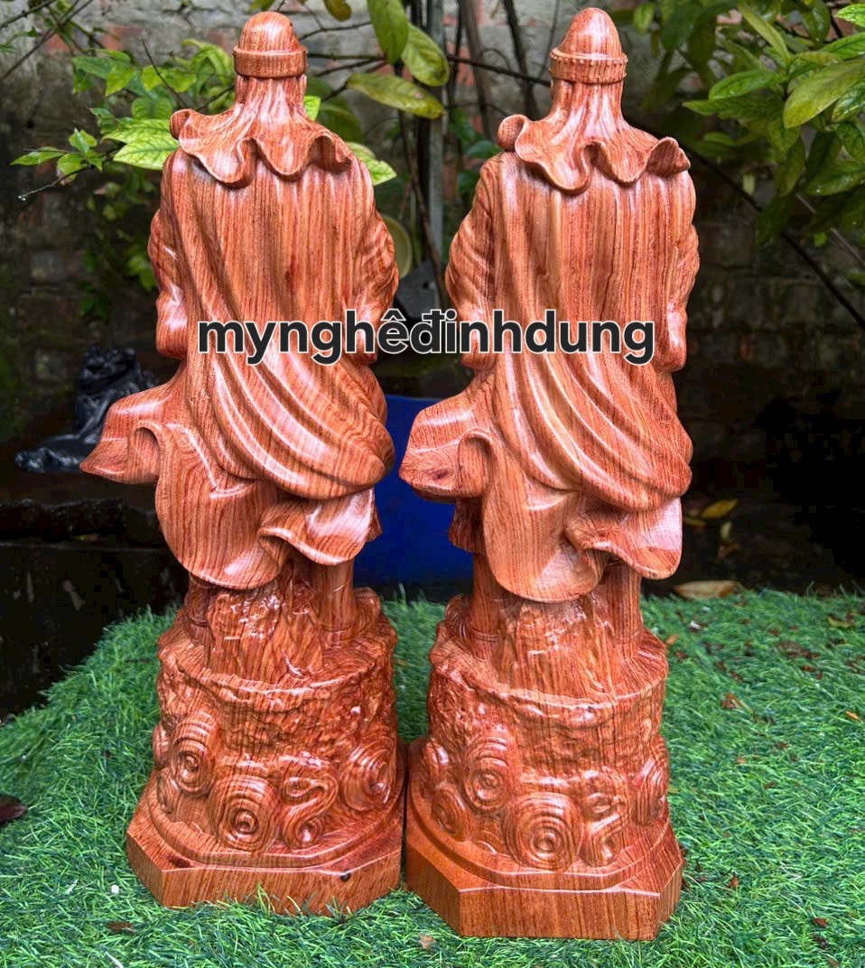 Tượng  thánh trần quốc tuấn trần hưng đạo vương bằng gỗ hương đá  cao 40cm
