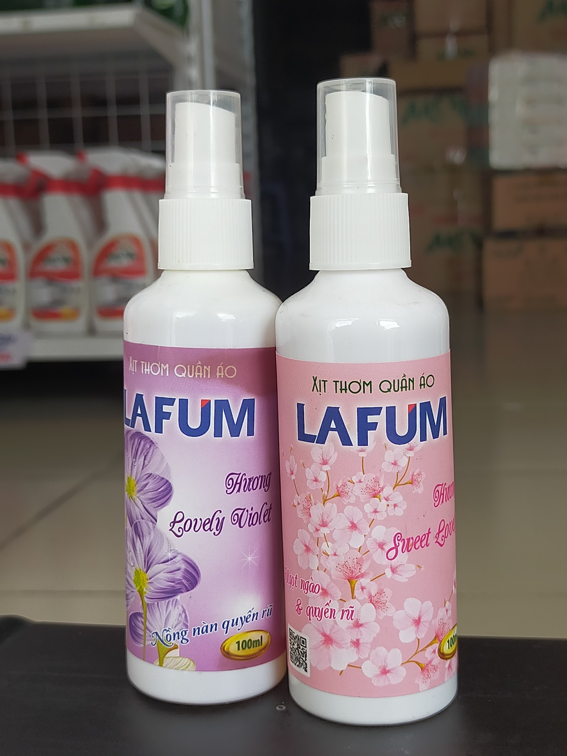 Xịt Thơm (Xả Khô) Quần Áo Lafum Dạng Xịt Dung Tích 100ml Nhỏ Gọn Tiện Lợi, Lưu Hương Bền Lâu