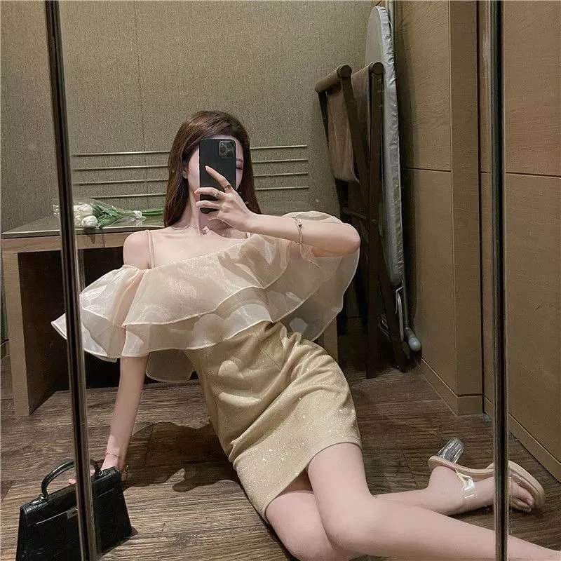 Váy 2 Dây Phối Viền Lá Sen Lấp Lánh Thời Trang Xin Xắn Cho Nữ
