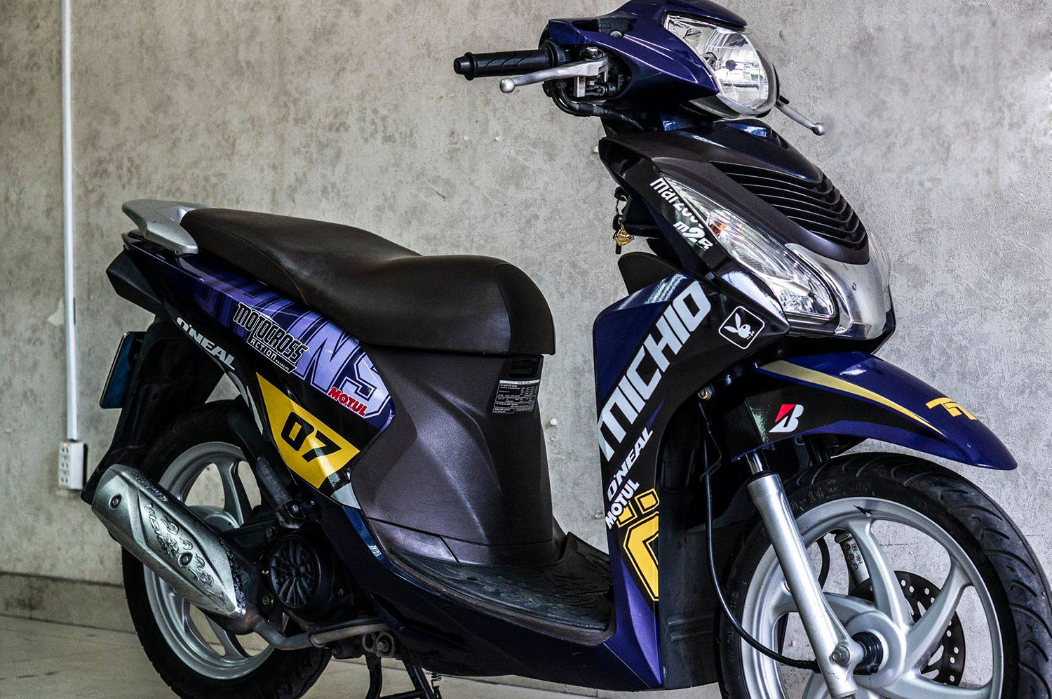 Tem trùm Vision Blue Ohlins