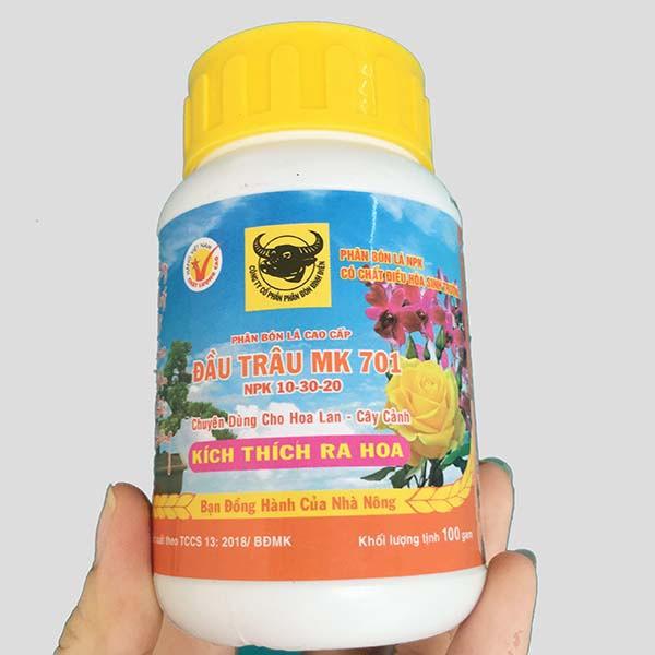 Phân Bón Đầu Trâu MK 701 Kích Thích Ra Hoa Cho Hoa Hồng, Hoa Lan