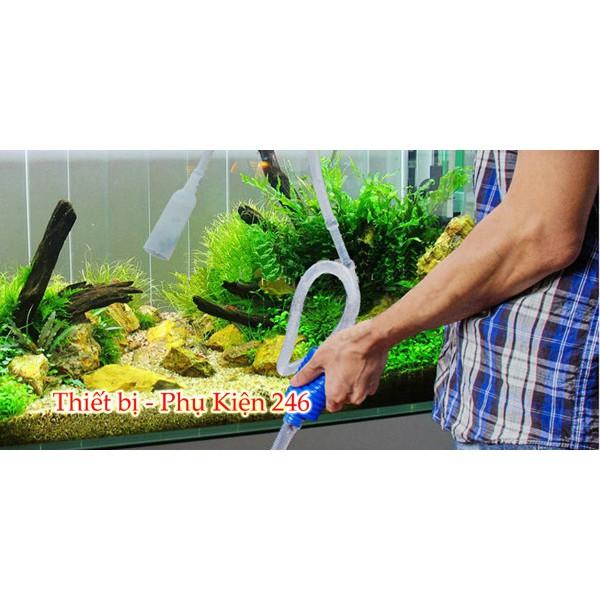 Bơm cầm tay thay nước hồ cá