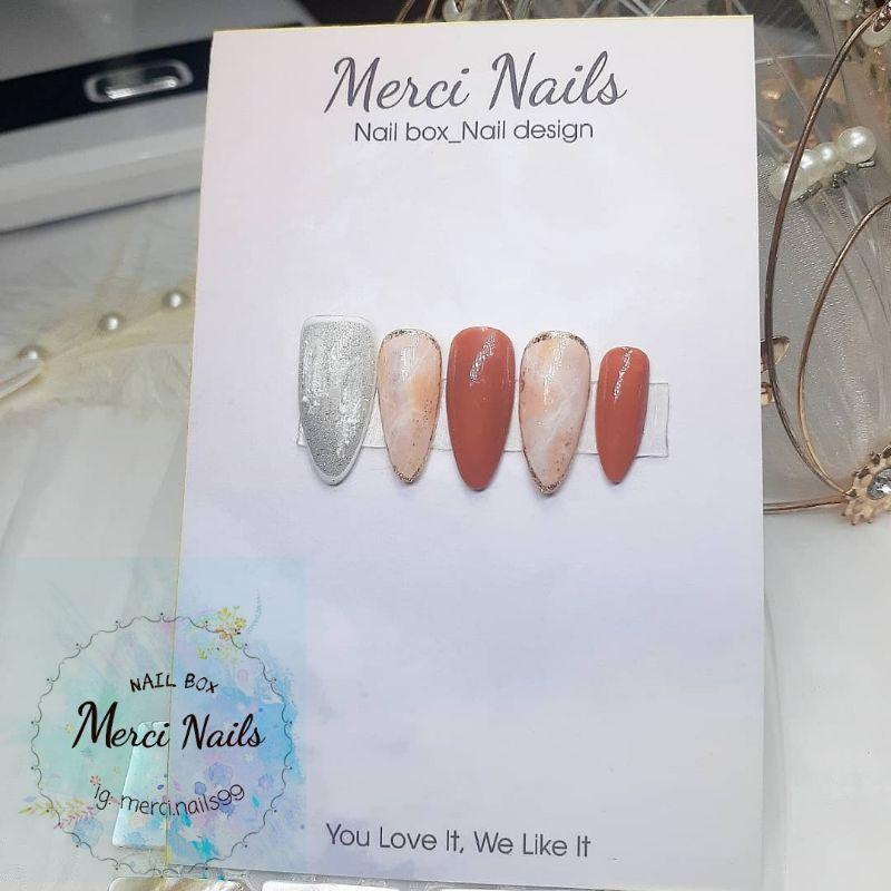 Nailbox đơn giản