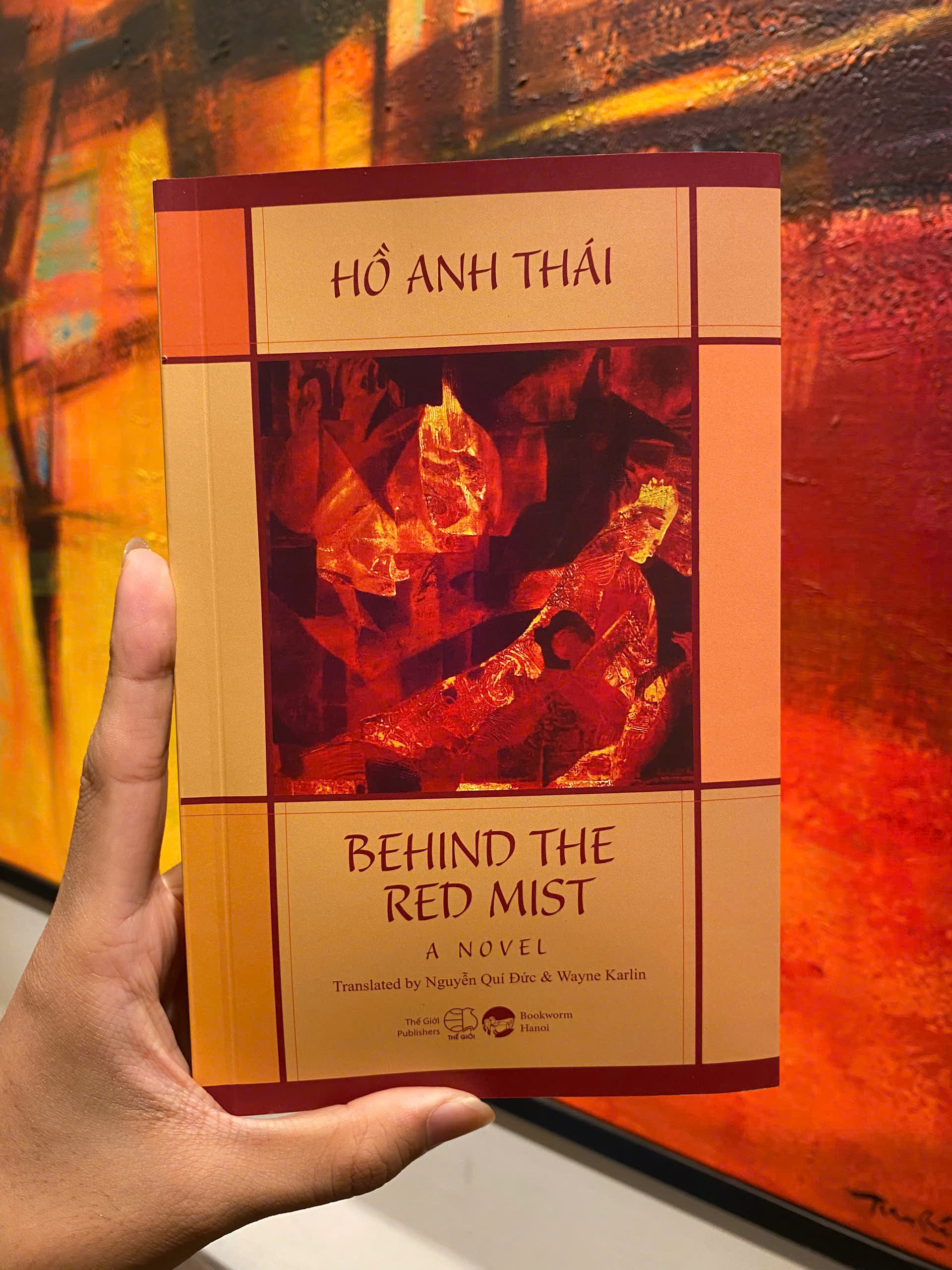 Sách - Behind The Red Mist by Hồ Anh Thái - Tiểu thuyết lịch sử Việt Nam - Novel in English