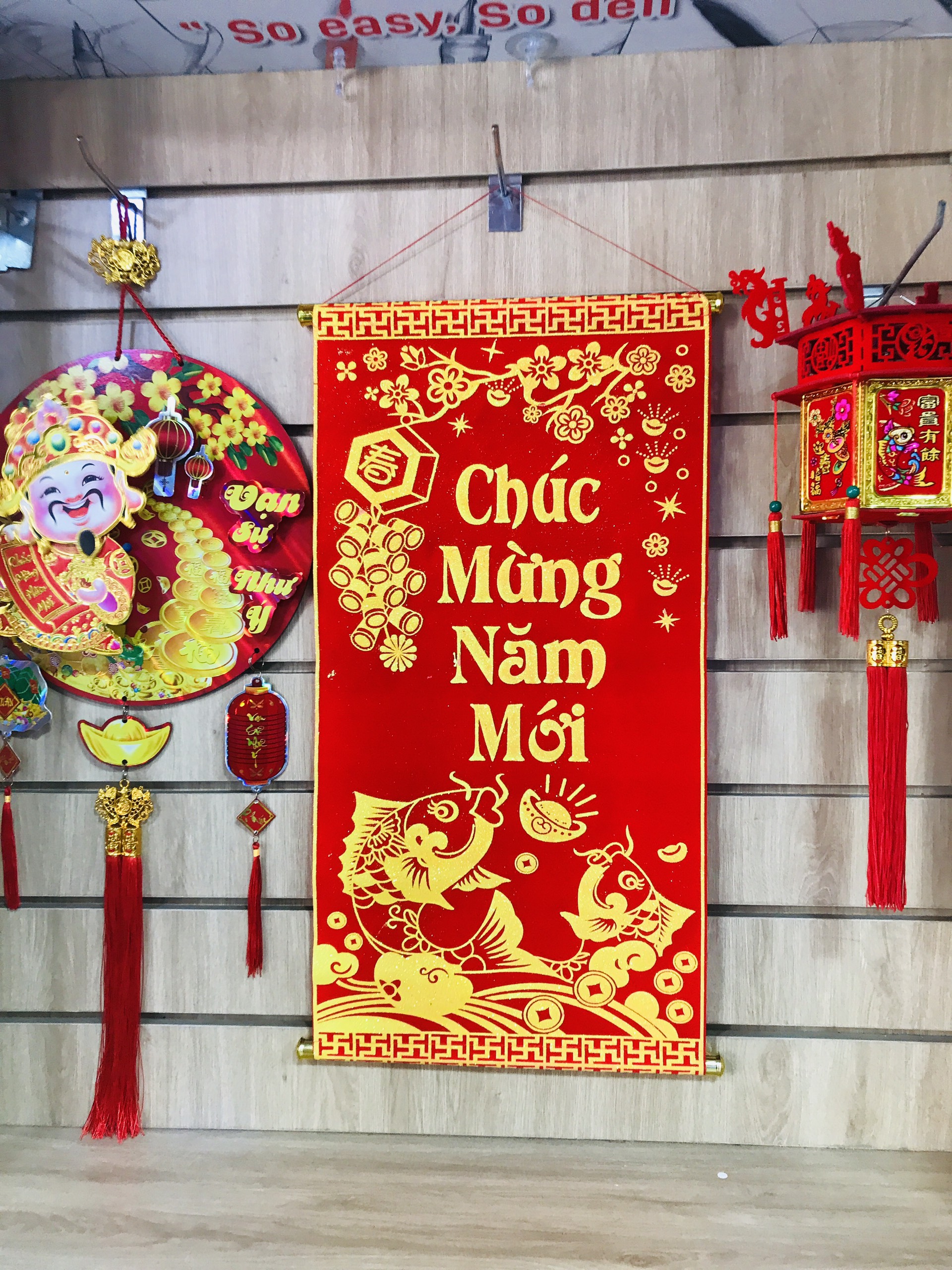 Câu đối đỏ, liễng trang trí tết 35x100cm in chữ Việt Nam làm từ vải nhung đẹp