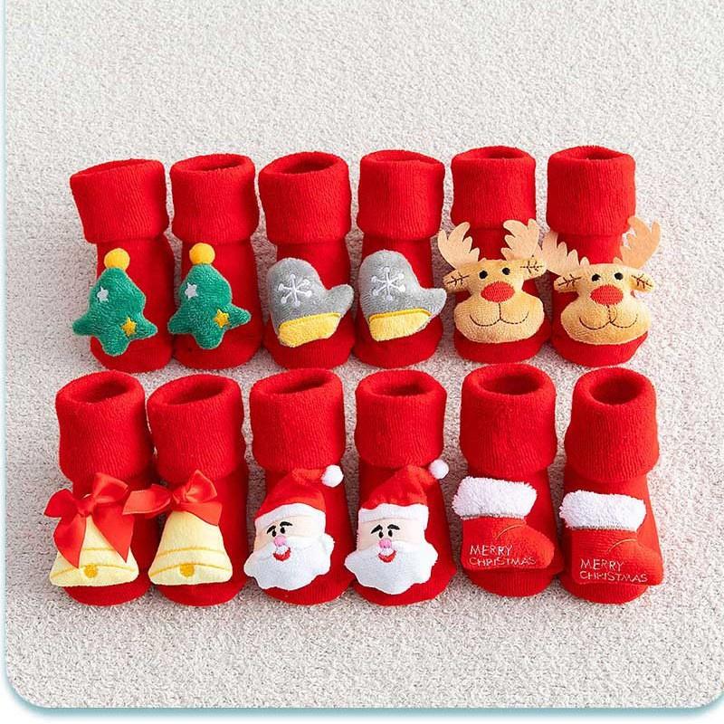 1 đôi vớ cotton mềm mại thoáng khí chống trượt họa tiết giáng sinh dễ thương cho bé