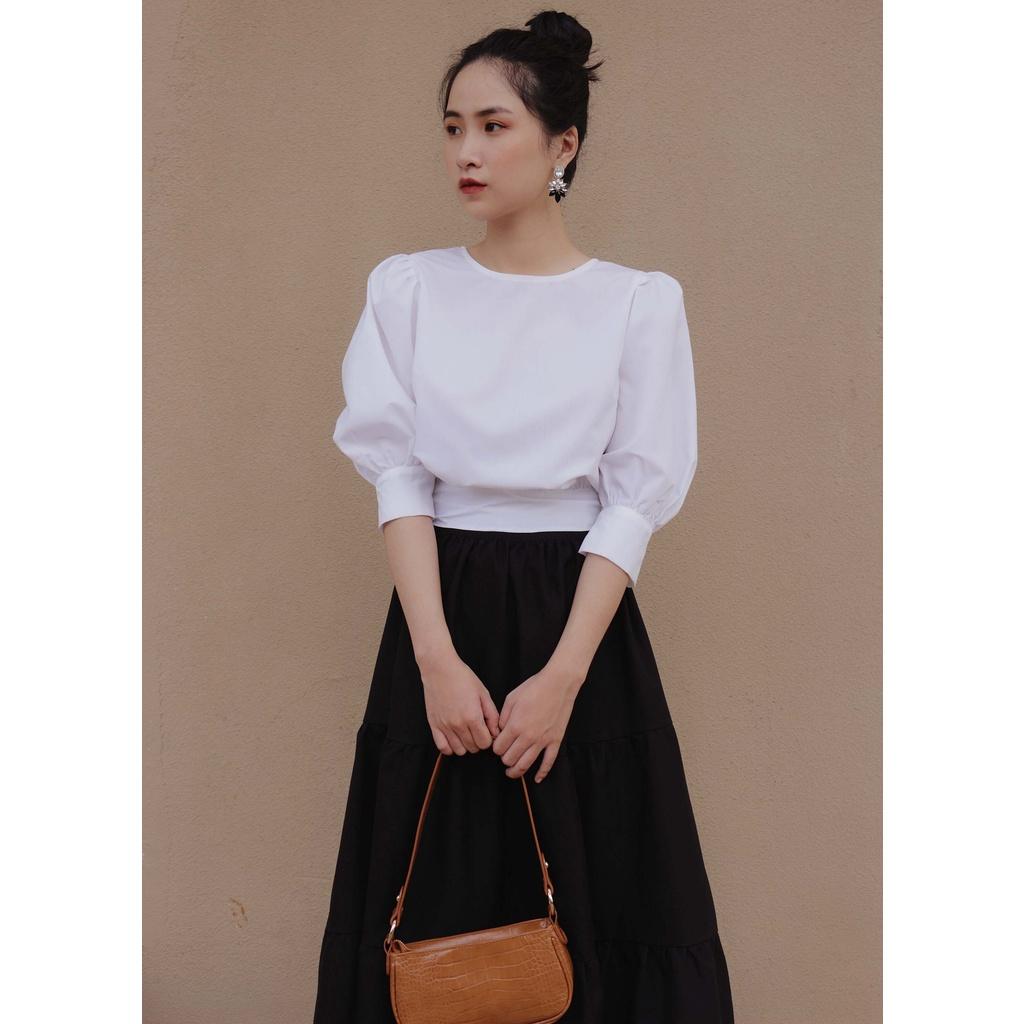 KIOBI – Áo kiểu Lara form suông, cổ tròn, tay phồng bản, eo thắt nơ điều chỉnh sau lưng, vải kate silk trắng - KIA19103T