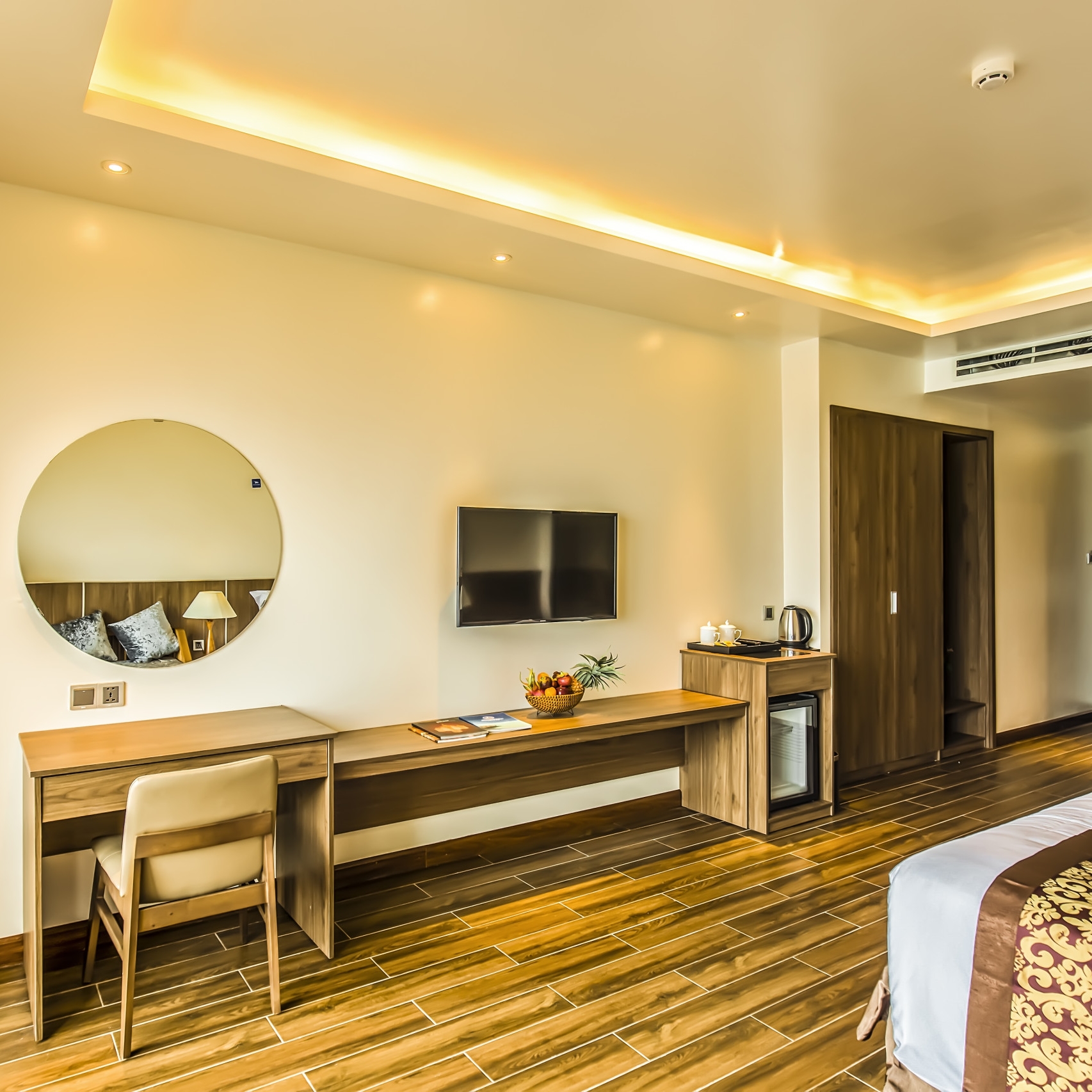 Coral Bay Resort 3* Phú Quốc - Bãi Biển Đẹp, Bữa Sáng, Gần Chợ Đêm, Ngay Trung Tâm Đông Dương