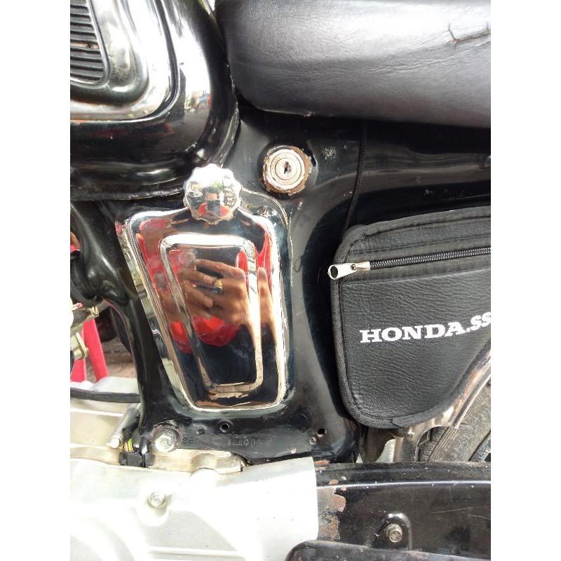 Nắp cốp và ốc cốp xe 67