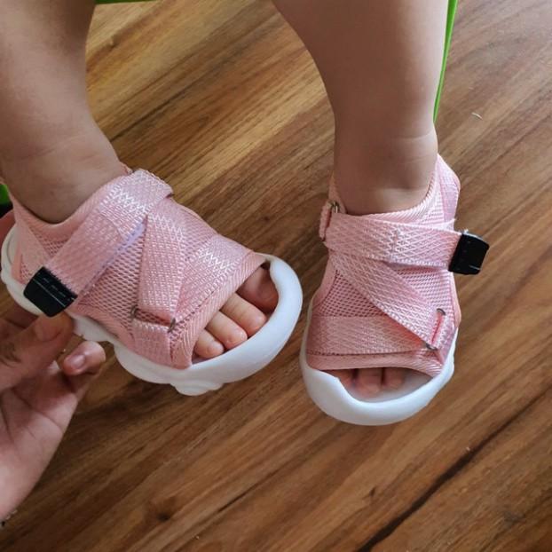 Sandal Chống Vấp Cho Bé Trai Bé Gái Đế Cao Su Mềm Quai Dù Dễ Thương MLX811