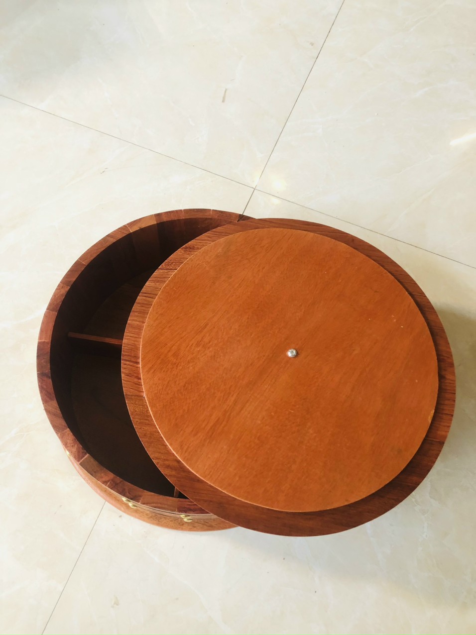 Khay đựng mứt tết bách kẹo ,hạt dưa bằng gỗ hương kt mặt tròn 31×10cm