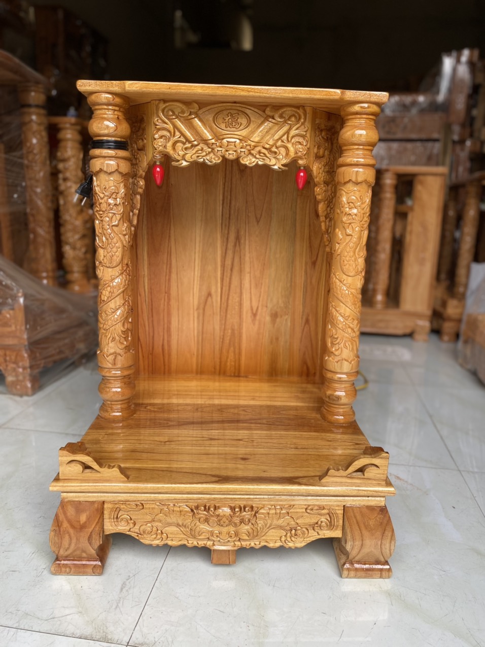 Bàn thờ thần tài ông địa gỗ xoan cao cấp 56x81 cm (0988.687.165 )