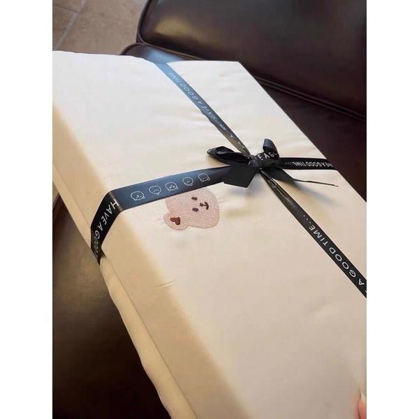 Bộ chăn ga gối tencel 100s thêu hình gấu cao cấp 5 món