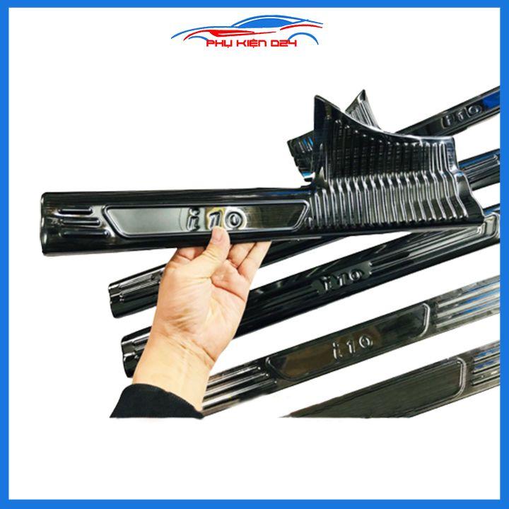 Bộ ốp bậc cửa trong ngoài nẹp bước chân Hyundai i10 2014-2015-2016-2017-2018-2019 vân Titan trang trí xe