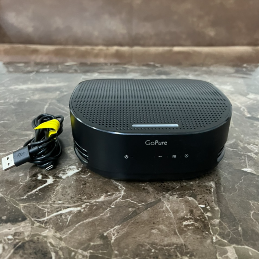 Máy khử mùi, lọc không khí trên xe ô tô thương hiệu Philips GP5301 - Hàng chính hãng