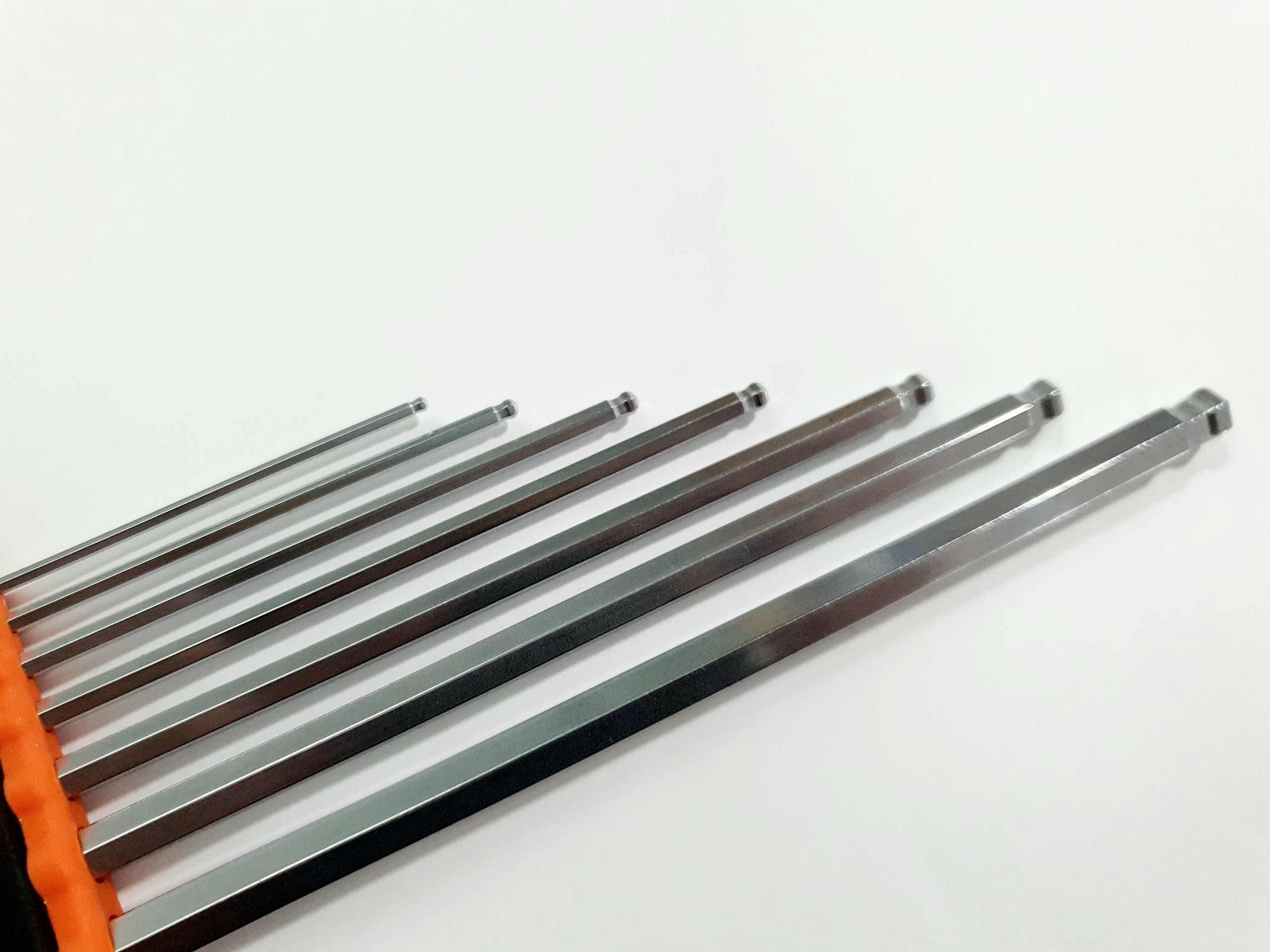 Bộ cờ lê lục giác có đầu bi FUJIYA LB330-7S