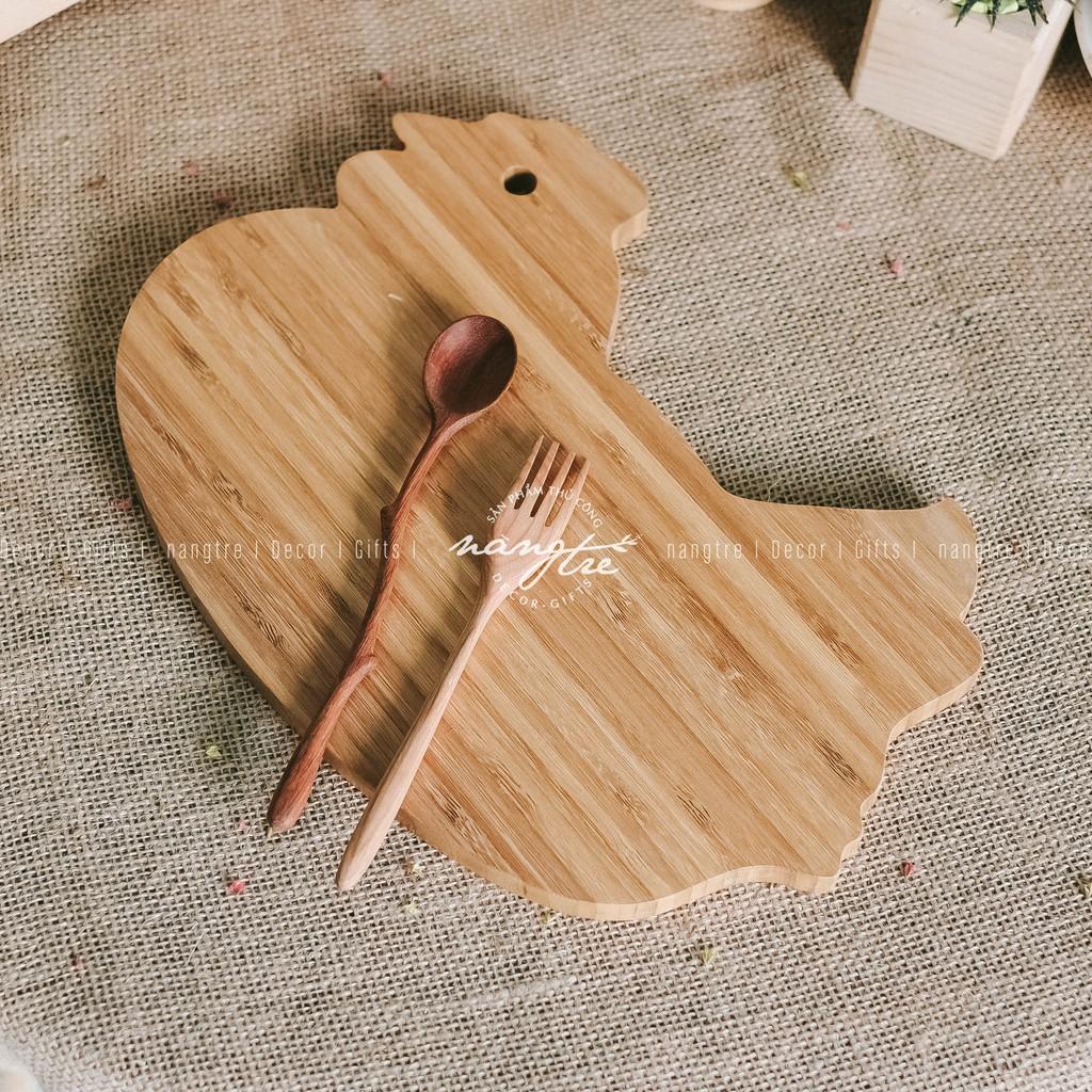 Thớt gỗ tre tự nhiên hình con gà - Thớt gỗ tre