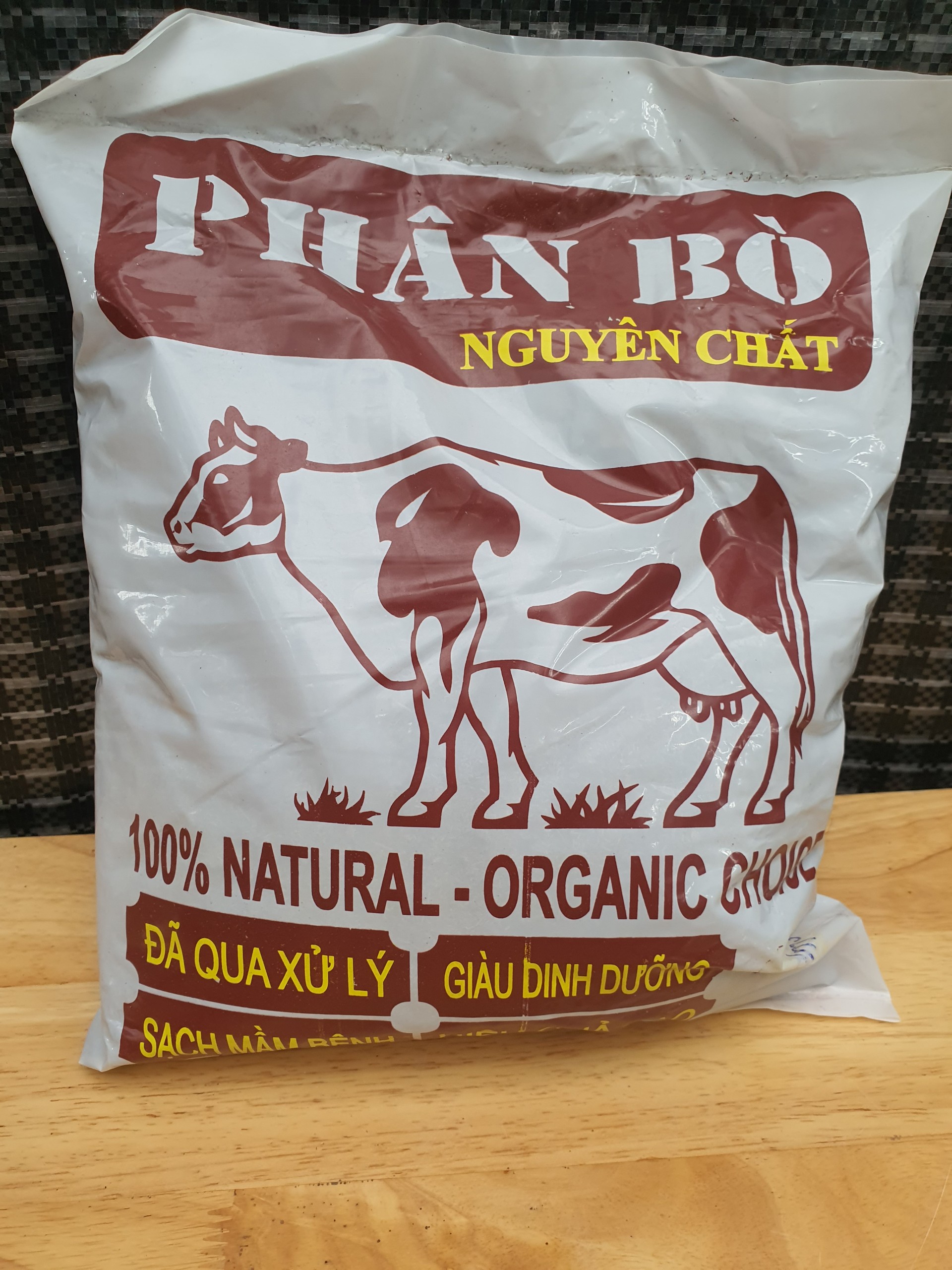 Phân Bò  Chuyên Dùng Cho Hoa Cây Cảnh Bao 3dm3 Phân Bò Khô Đã Qua Xử Lý