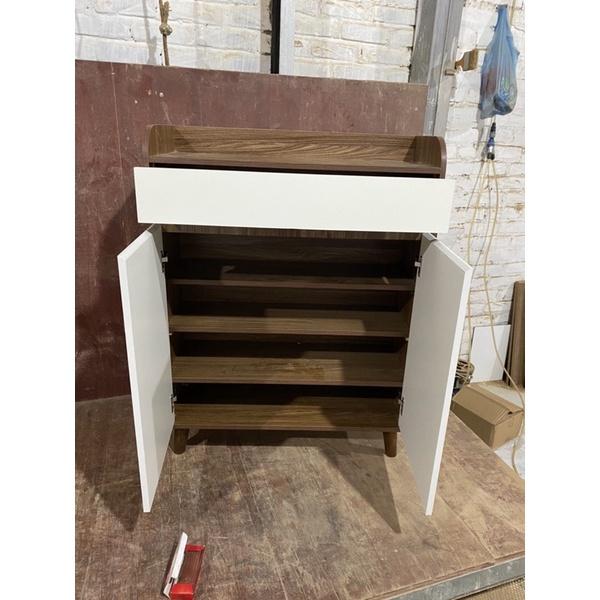 tủ giày dép màu óc chó cánh cải trắng dài 80 cao 1m04 sâu 30 -chân gỗ sồi -giá tại xưởng