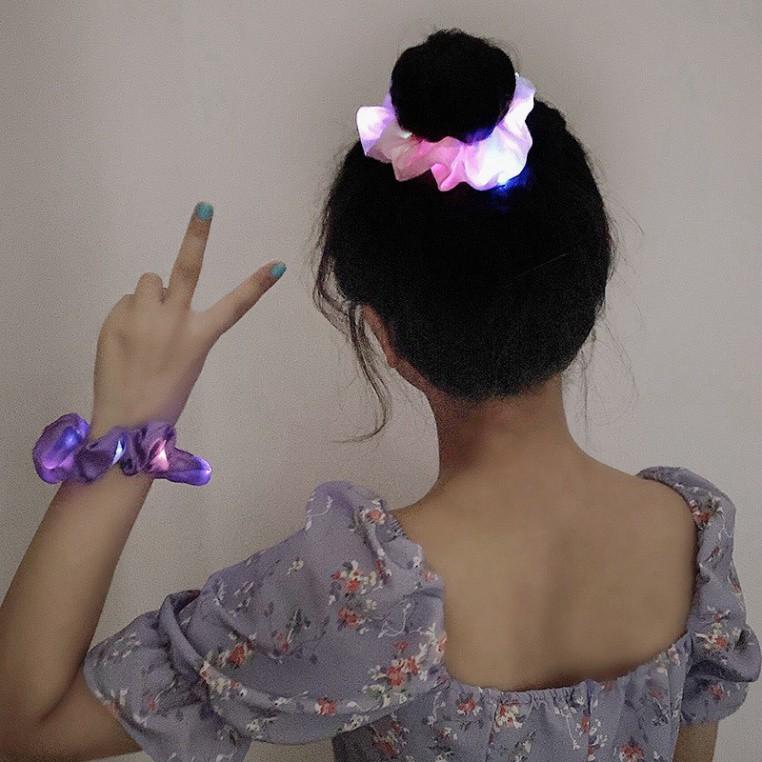 Dây Buộc Tóc Scrunchies Phát Sáng kiểu Hàn Quốc Cute Bằng Vải,Có Đèn Led Phát Sáng Siêu Đẹp, Dây Thun Co Giãn