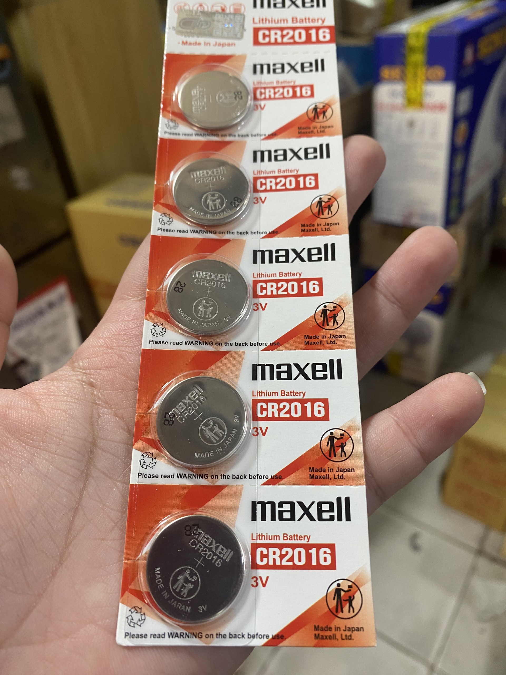 Pin CR2016 Maxell Lithium 3V vỉ 5 viên