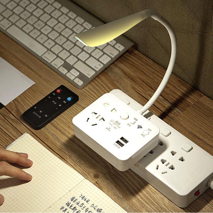 Ổ điện USB kiêm đèn bàn có Remote