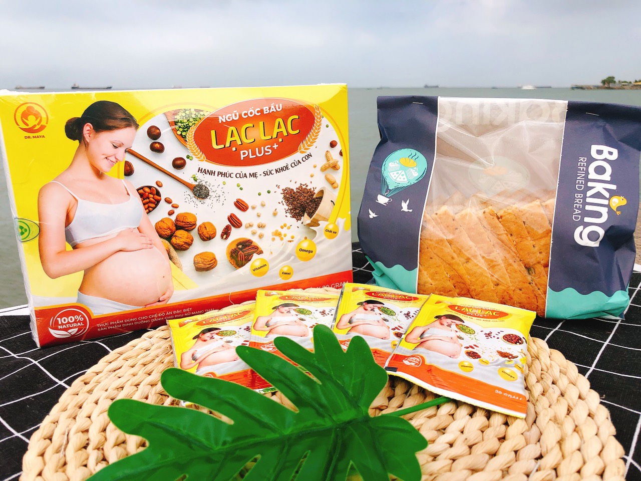 COMBO 2 HỘP Ngũ cốc bầu Lạc Lạc plus hộp 30 gói/600gram- Tặng quà cho bé