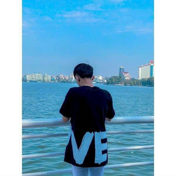 Áo Phông Tay Lỡ Nam Nữ In Tho Chữ Trước Sau LOVE Hàng Mặc Chất Lượng Bao Đẹp Hot Trend HTM FASHION