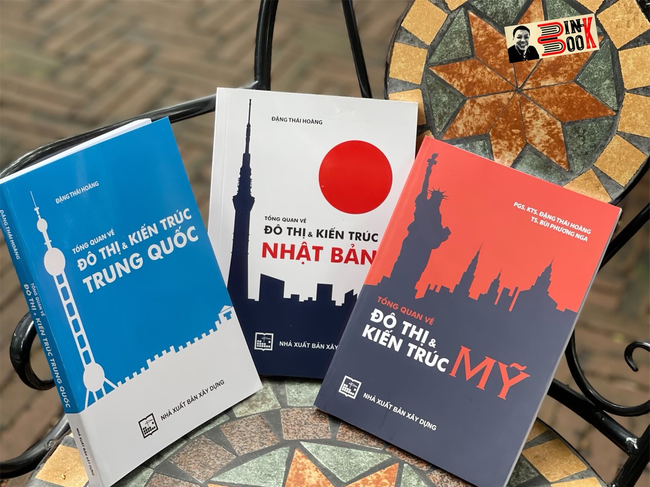 TỔNG QUAN VỀ ĐÔ THỊ & KIẾN TRÚC NHẬT BẢN - TỔNG QUAN VỀ ĐÔ THỊ & KIẾN TRÚC MỸ - TỔNG QUAN VỀ ĐÔ THỊ & KIẾN TRÚC TRUNG QUỐC - Nxb Xây Dựng – bìa mềm