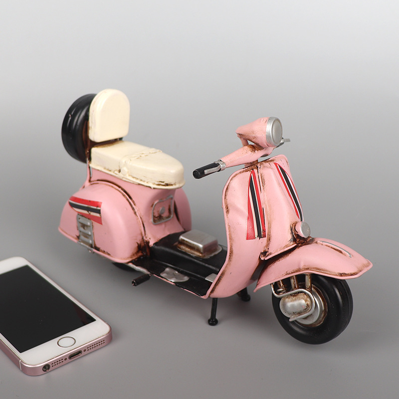 Mô Hình Xe Vespa Hồng Vintage