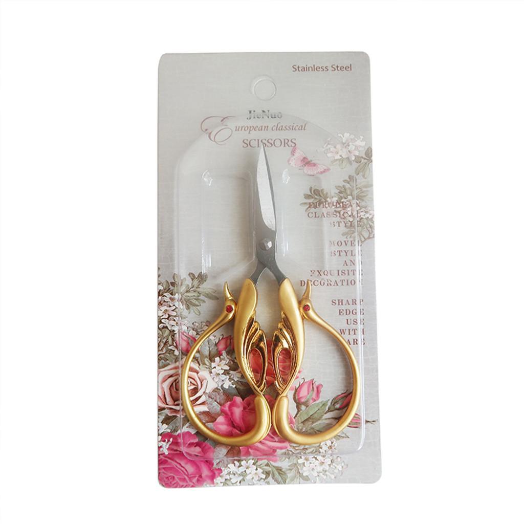 Vintage Style Stainless  Sewing Embroidery Scissors Golden