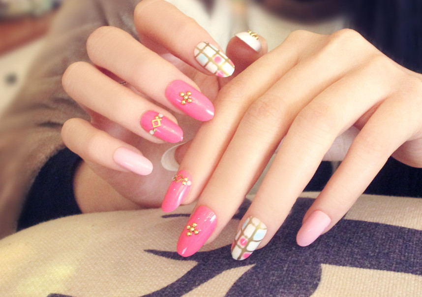 Bộ 24 móng tay giả nail thơi trang như hình