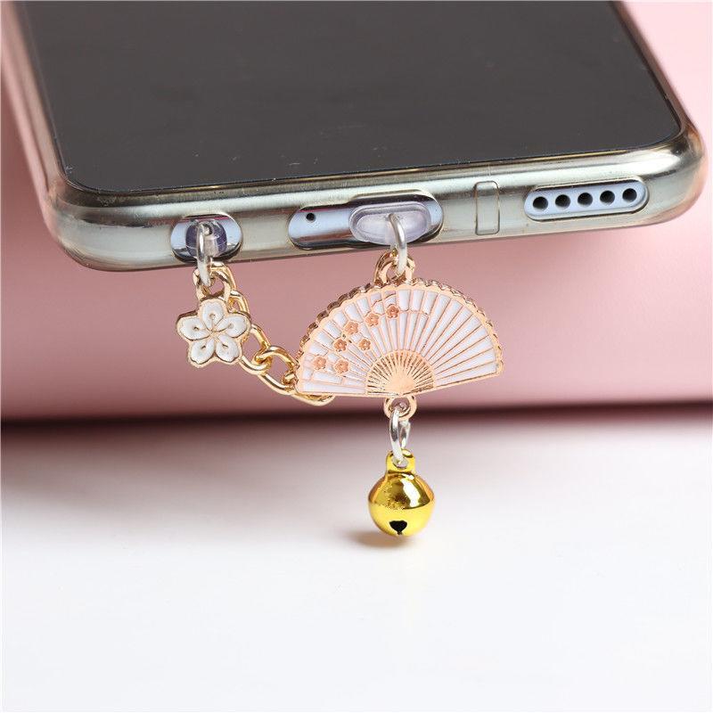 Nút Cắm Lỗ Cắm Tai Nghe Chống Bụi Hình Hoa Nhỏ Thông Dụng Cho Điện Thoại Di Động