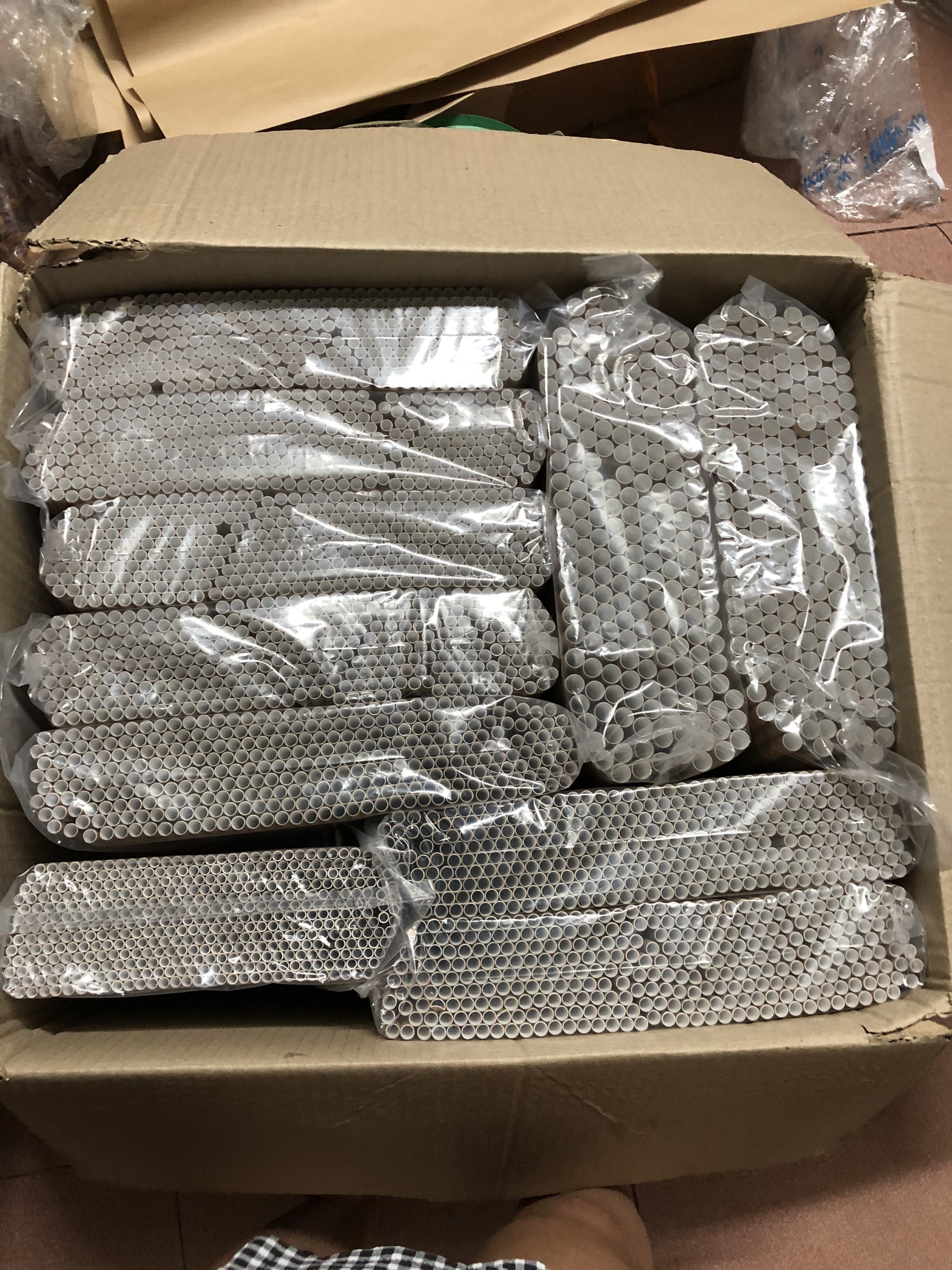 Ống hút giấy các size nặng 0,5kg/túi