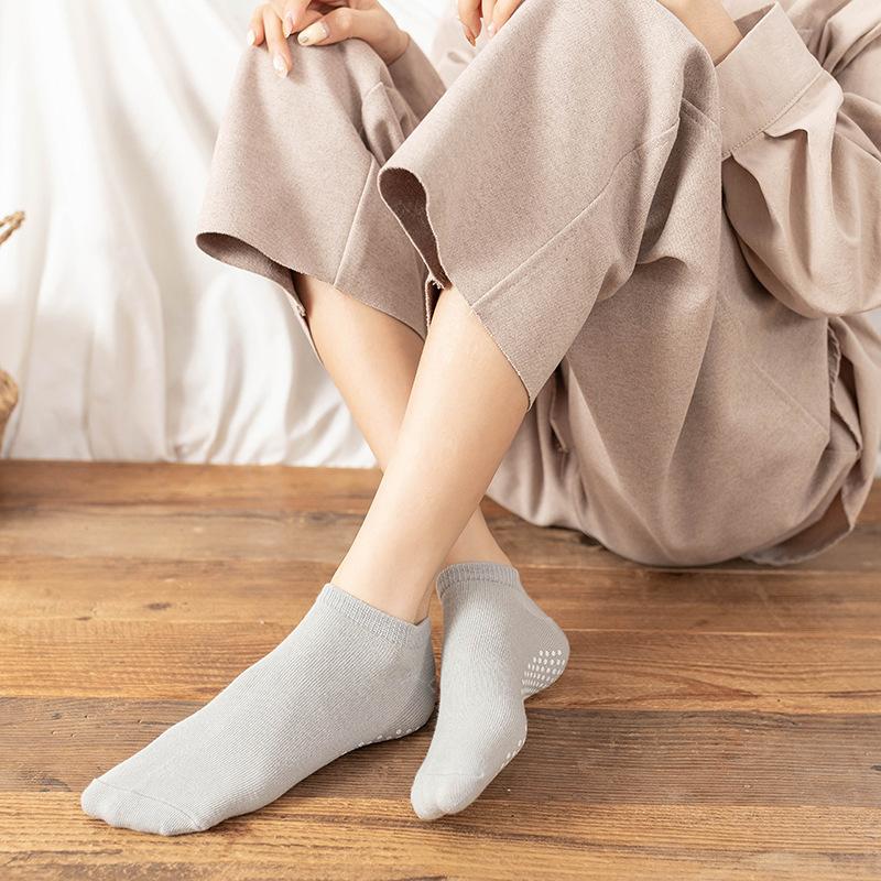 Phụ nữ chống trượt Trampoline Yoga Sock cotton Bông ngắn Khăn đàn hồi thể thao Cô gái thể thao bên ngoài vớ thể thao EU33-39 Color: BLUE