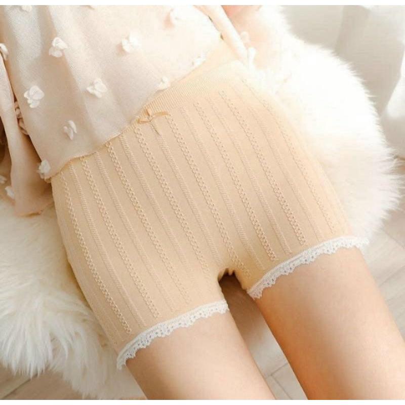 Quần mặc trong váy, quần trong váy