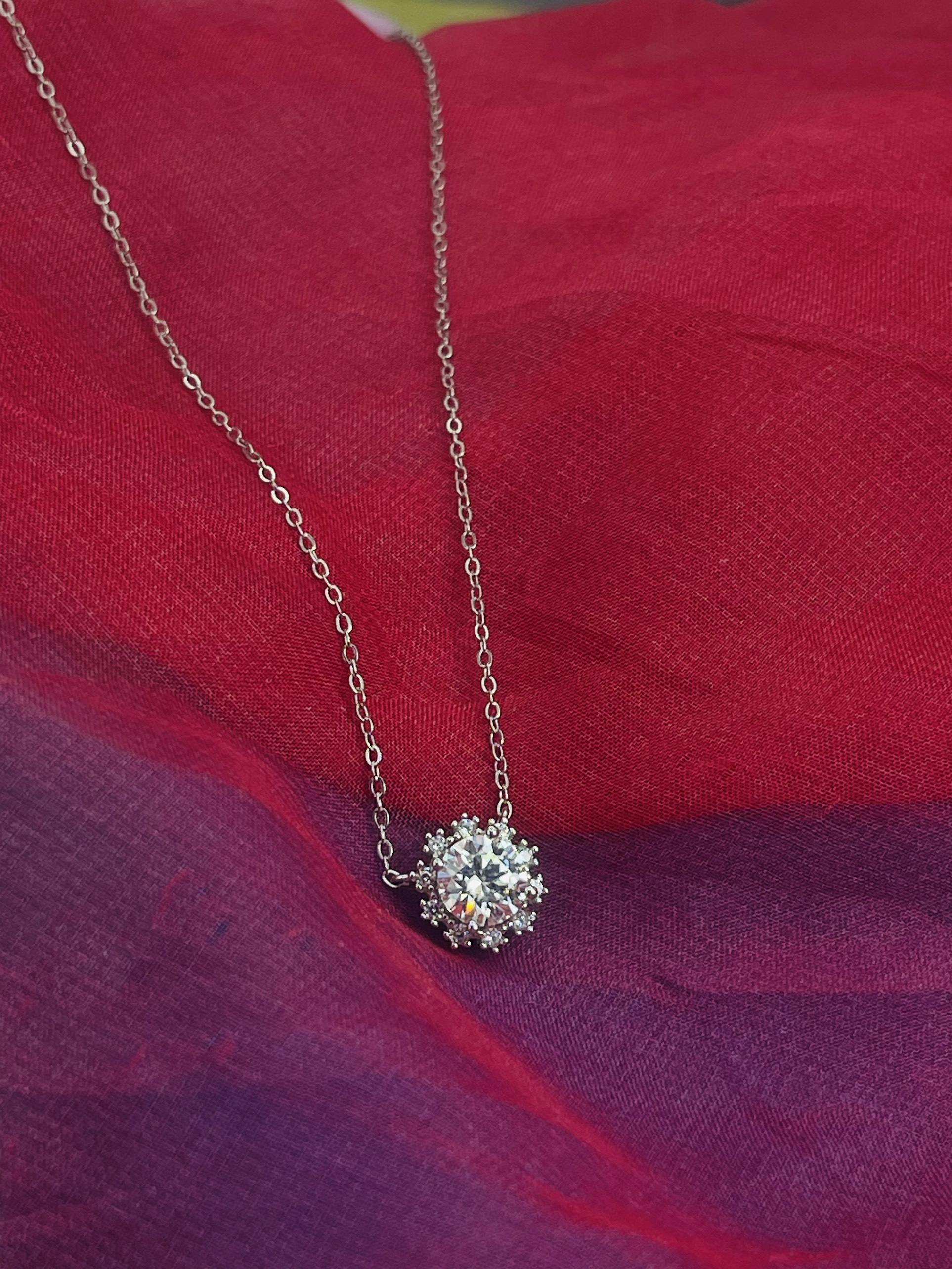 Dây chuyền Moissanite 1ct Kim Cương nhân tạo và Bạc 925 xi Bạch Kim N1976