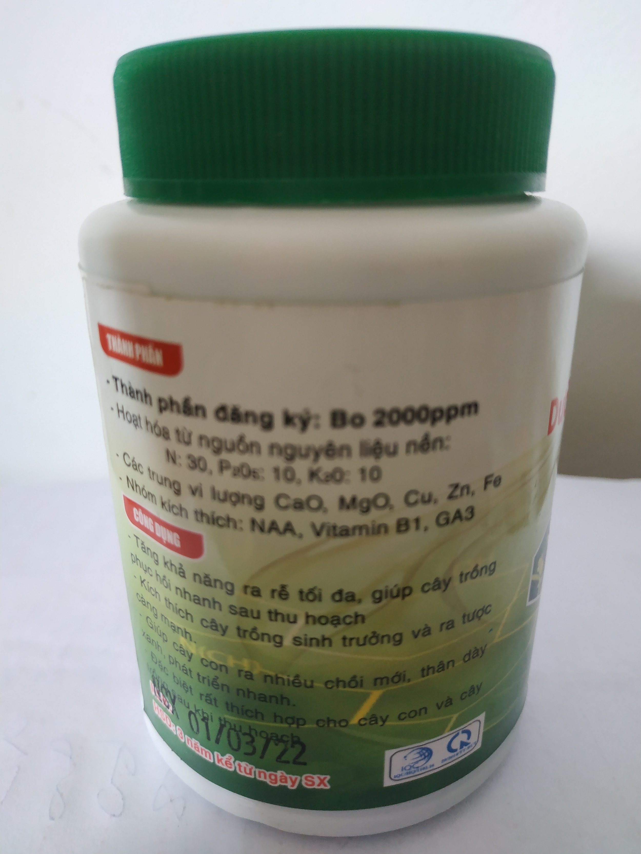 Phân bón vi lượng NPK 30-10-10+TE dưỡng cây-nảy chồi- xanh lá - chai 500 gram bomax