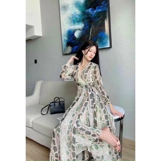 Đầm lụa xoè cột dây Hoạ tiết da rắn ,nhập cao cấp