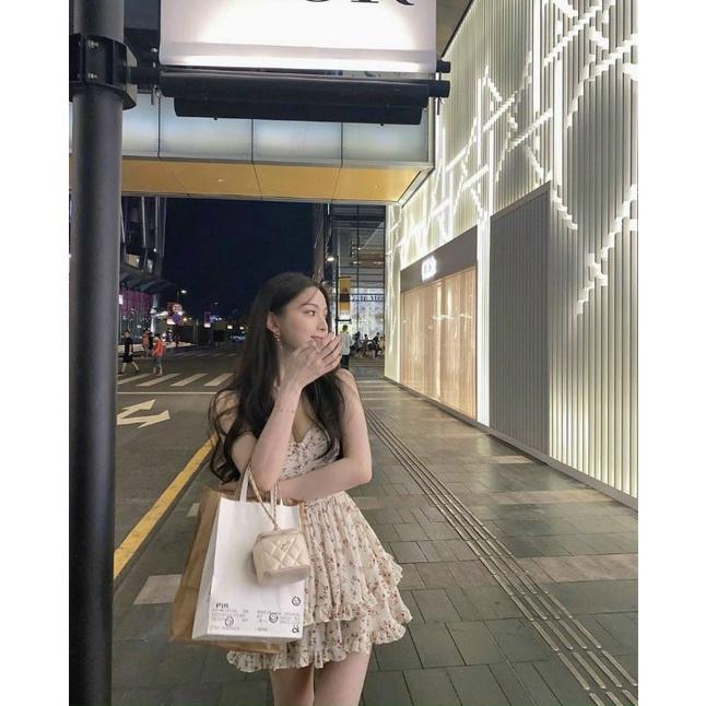 Đầm 2s Hoa nhí xòe nút bọc kèm khoát trắng