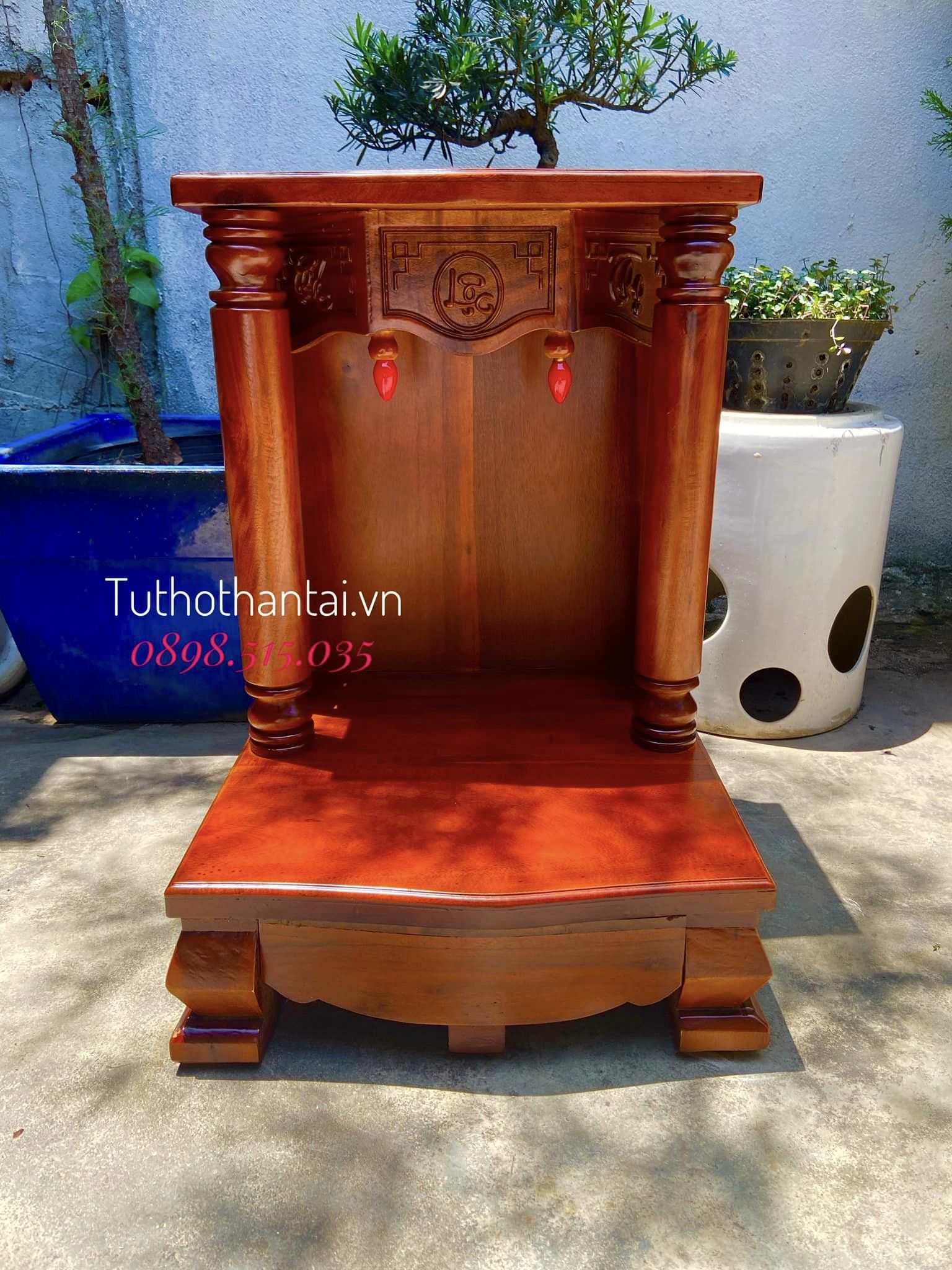 Bàn thờ thần tài gỗ Tràm cột Tròn trơn 48 X 68CM