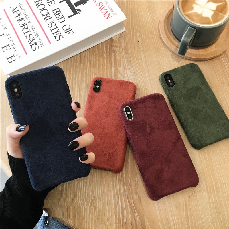 Ốp lưng silicon lót nhung 2 chiều, dành cho các dòng điện thoại iPhone , chống sốc, chống va đập, mang lại cảm giác thoải mái và ấm áp, KÈM VÒNG TAY SILICON LUMINUOS,