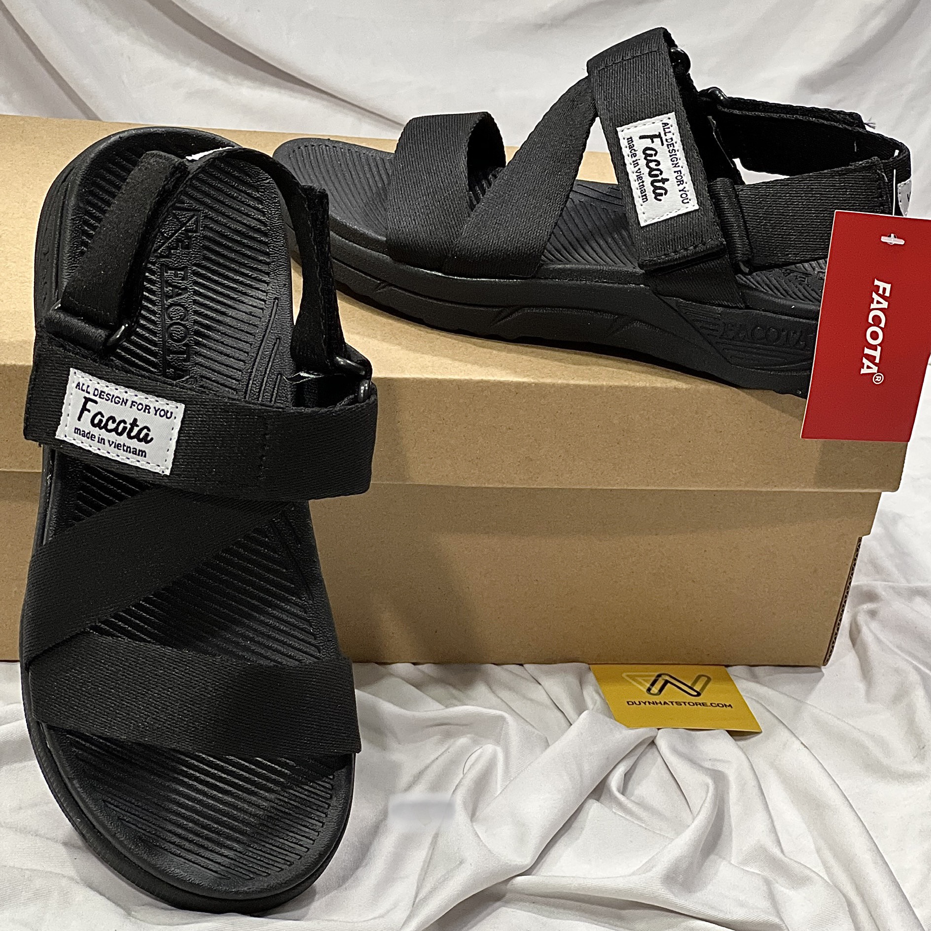 Giày Sandal Nam Nữ Full Đen Facota Essence 3 Quai Ngang Chéo Bánh Mì 2cm Đen Duy Nhật Store Học Sinh Đi Học Big Size Lớn