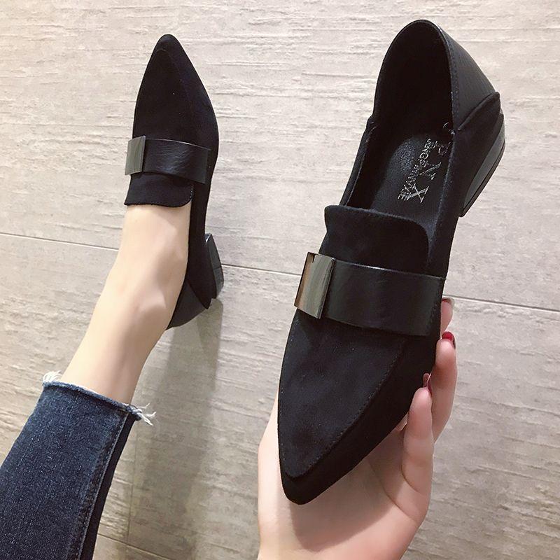 The new Korean suede shoes in spring, ins, wear black vintage British shoes with pointed heels