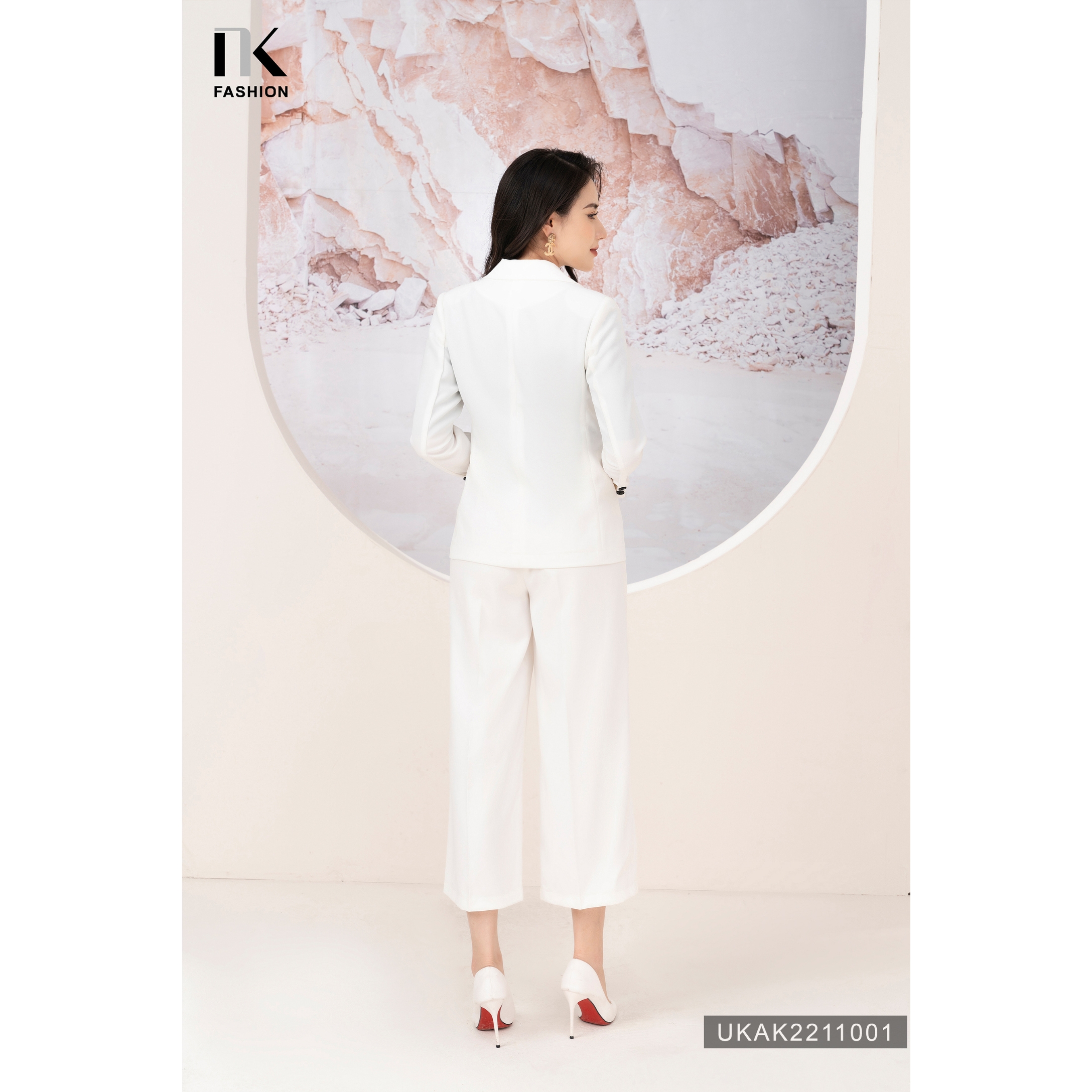 Áo Vest Nữ 1 Lớp Blazer NK Fashion Vải Hàn Dáng Xuông Chống Xù, Độ Bền Cao Mang Phong Cách Lịch Sự Hiện Đại UKAK2211001