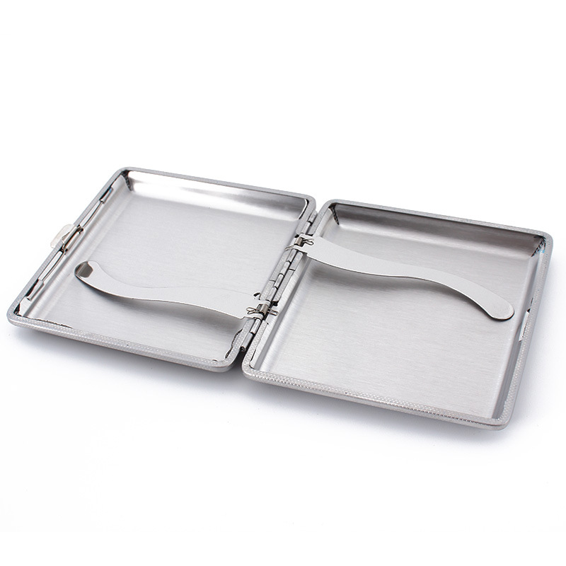 Hộp Đựng Thuốc 20 Điếu Lớn Ngắn Kẹp Kim Loại Bọc Da Caro