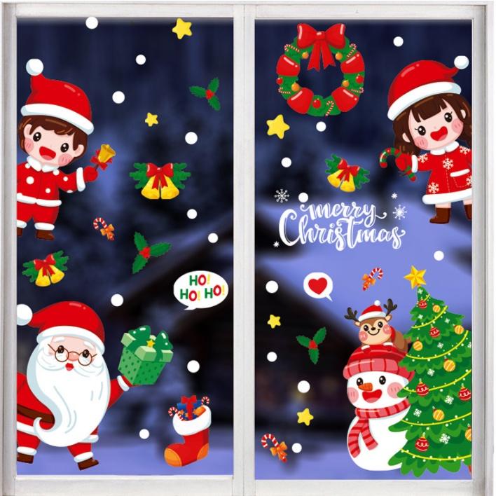 Decal dán tường trang trí Noel - 2 Bé và các bạn đón chào khách đêm giáng sinh