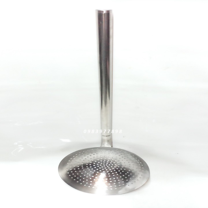 VỢT INOX LỔ CÁN DÀI 60CM.
