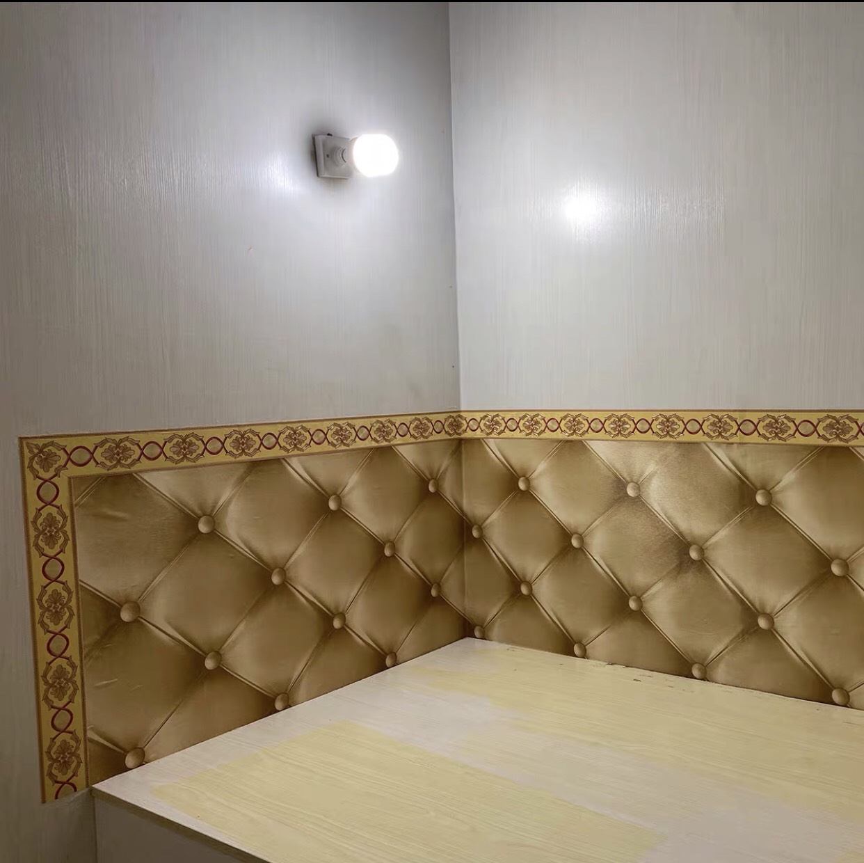 Combo Cuộn 5 Mét Decal Giấy Dán Tường Giả Bọc Da Khổ 45cm Mặt Sau Có Keo Sẵn